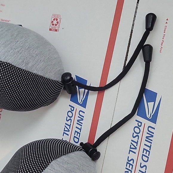 NAP FUN Gray travel memory foam neck pillow with case - Picture 4 of 10